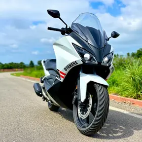 Nova Yamaha XMAX 2025